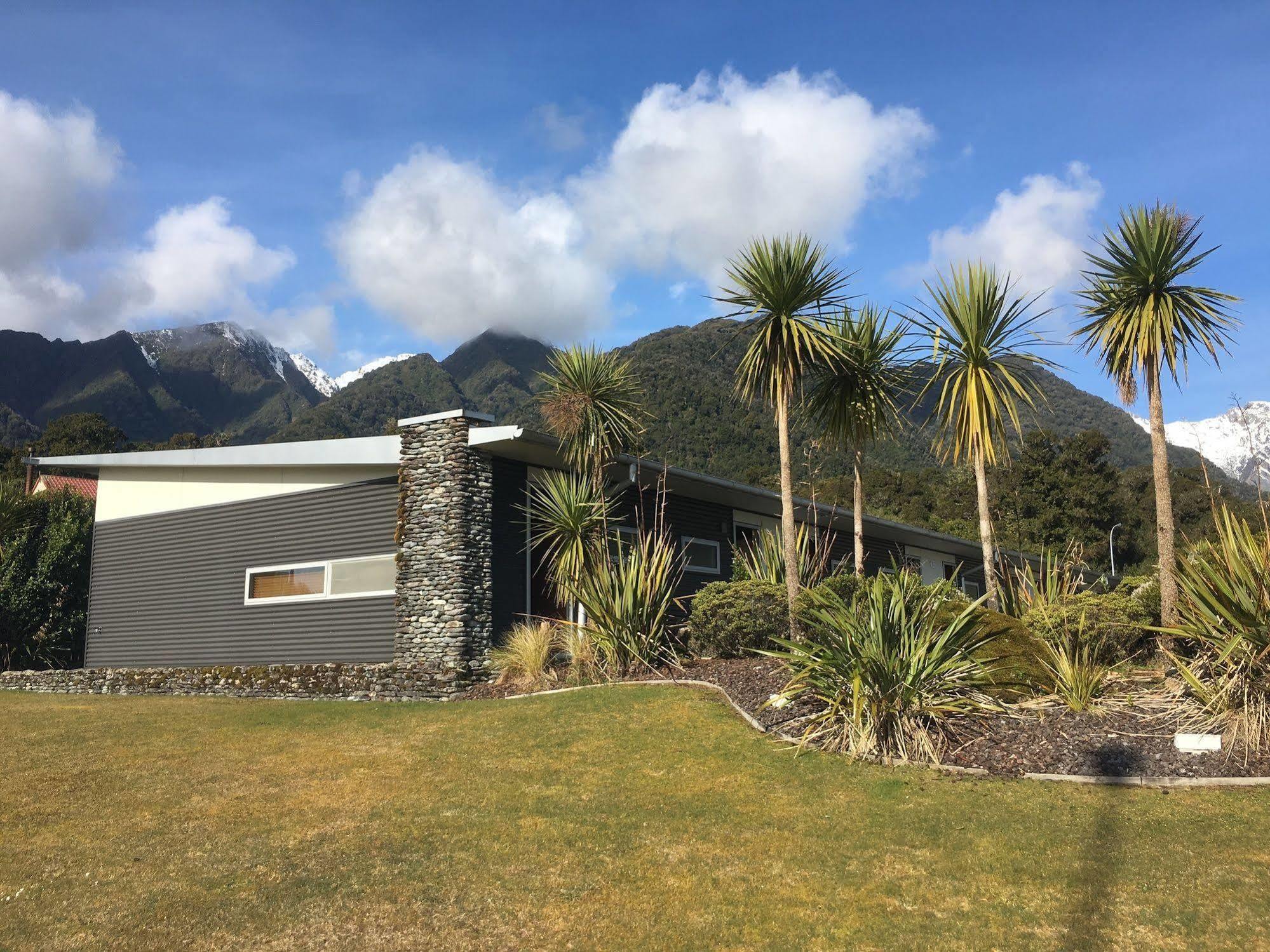 The Westhaven Motel Fox Glacier Exterior photo