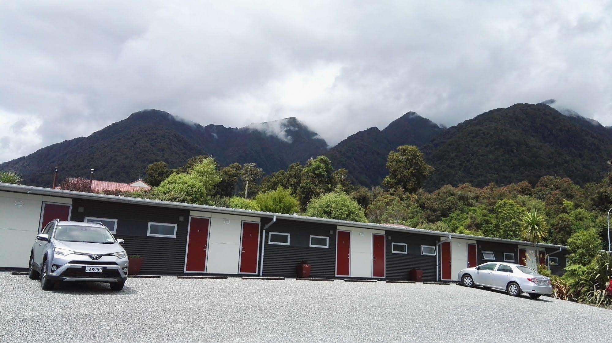 The Westhaven Motel Fox Glacier Exterior photo