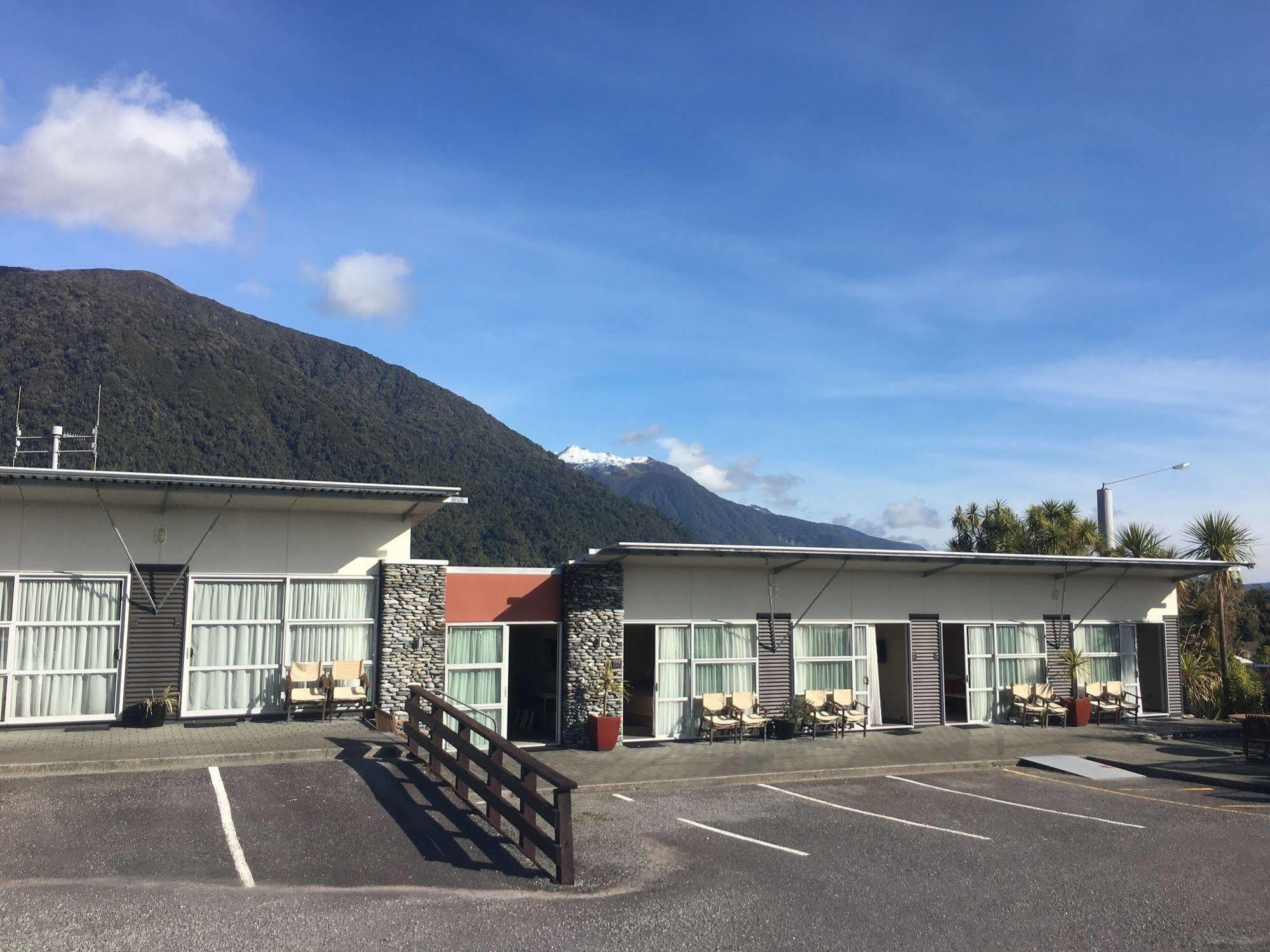 The Westhaven Motel Fox Glacier Exterior photo